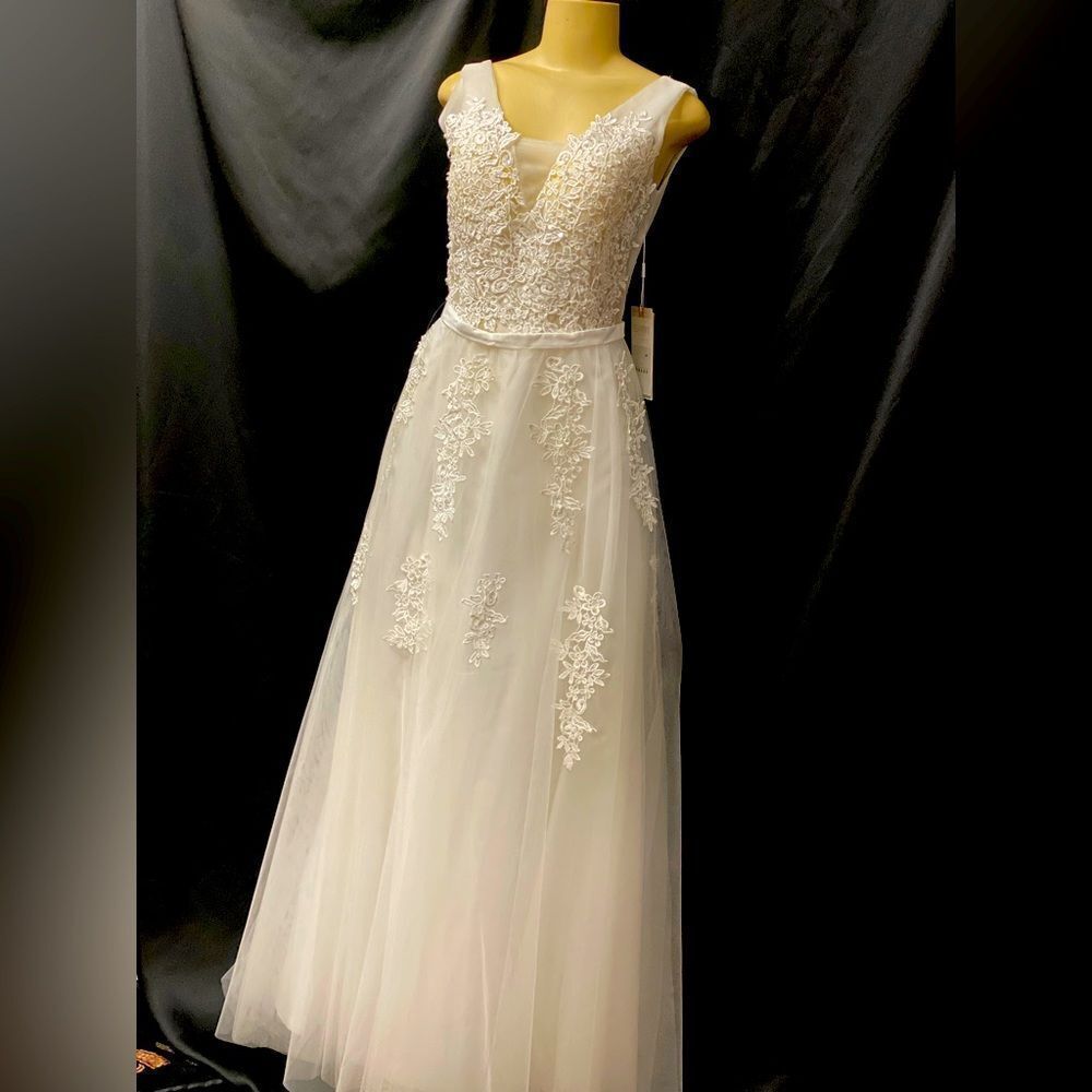 NWT BABYONLINE Wedding Dress Gown Bridal Sz 8 off white